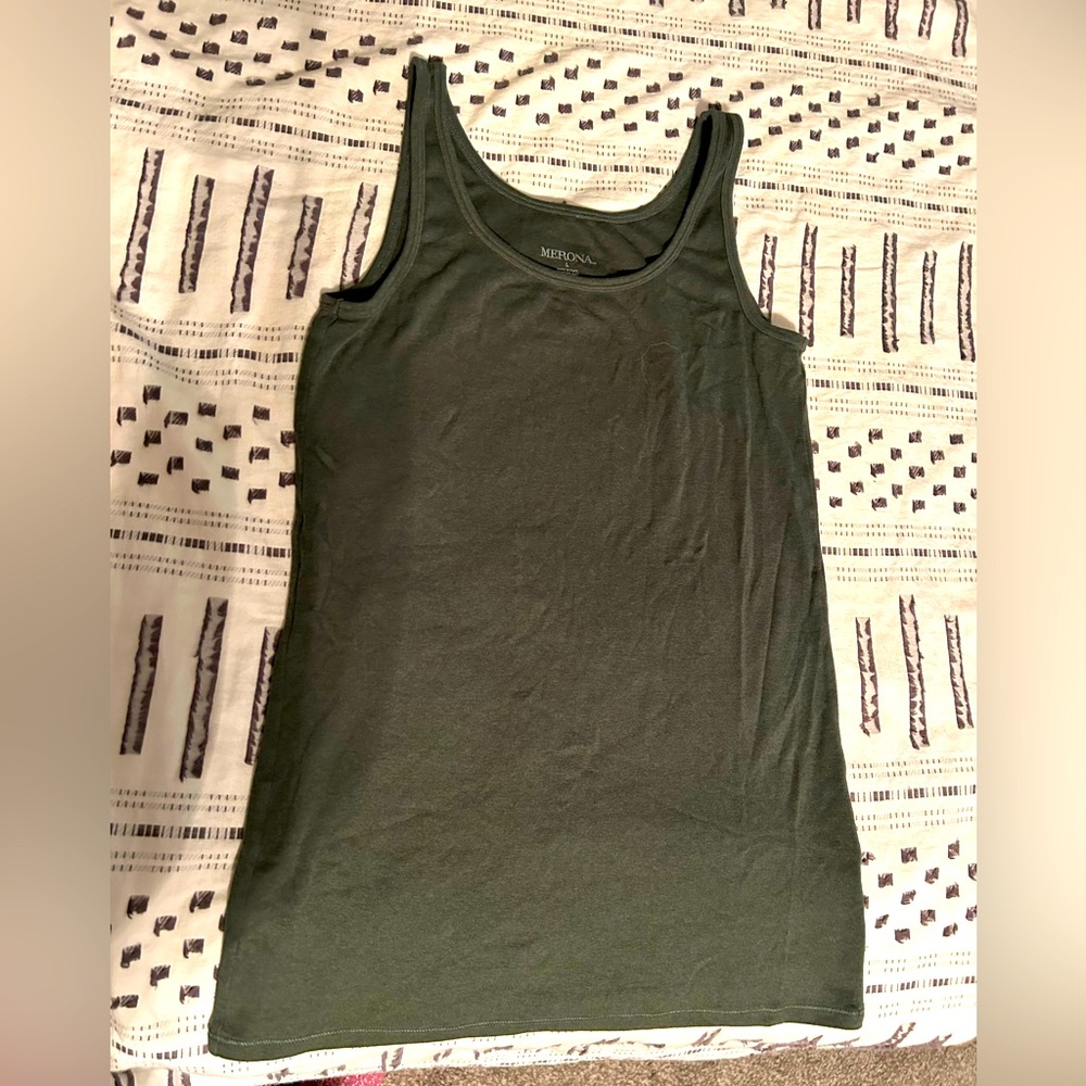 Merona Tank